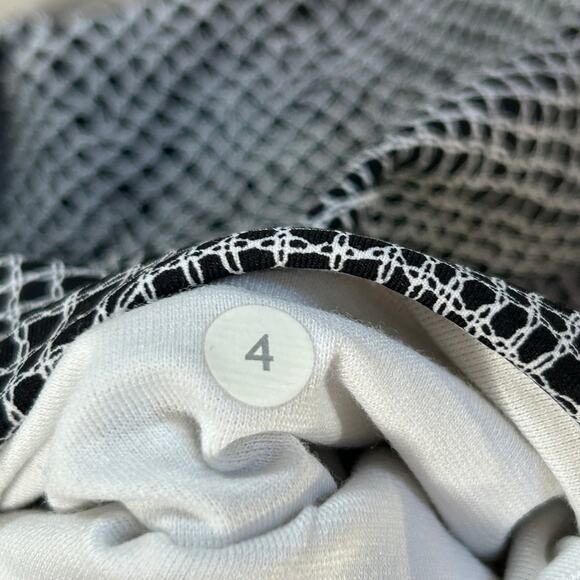 Lululemon Wunder Under Leggings Size 4 Black White Mini Pop Stripe Hi-Rise 7/8 - Picture 7 of 7
